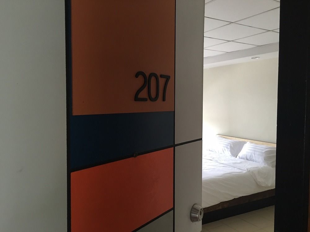 Room At Prachachuen Nonthaburi Exterior photo